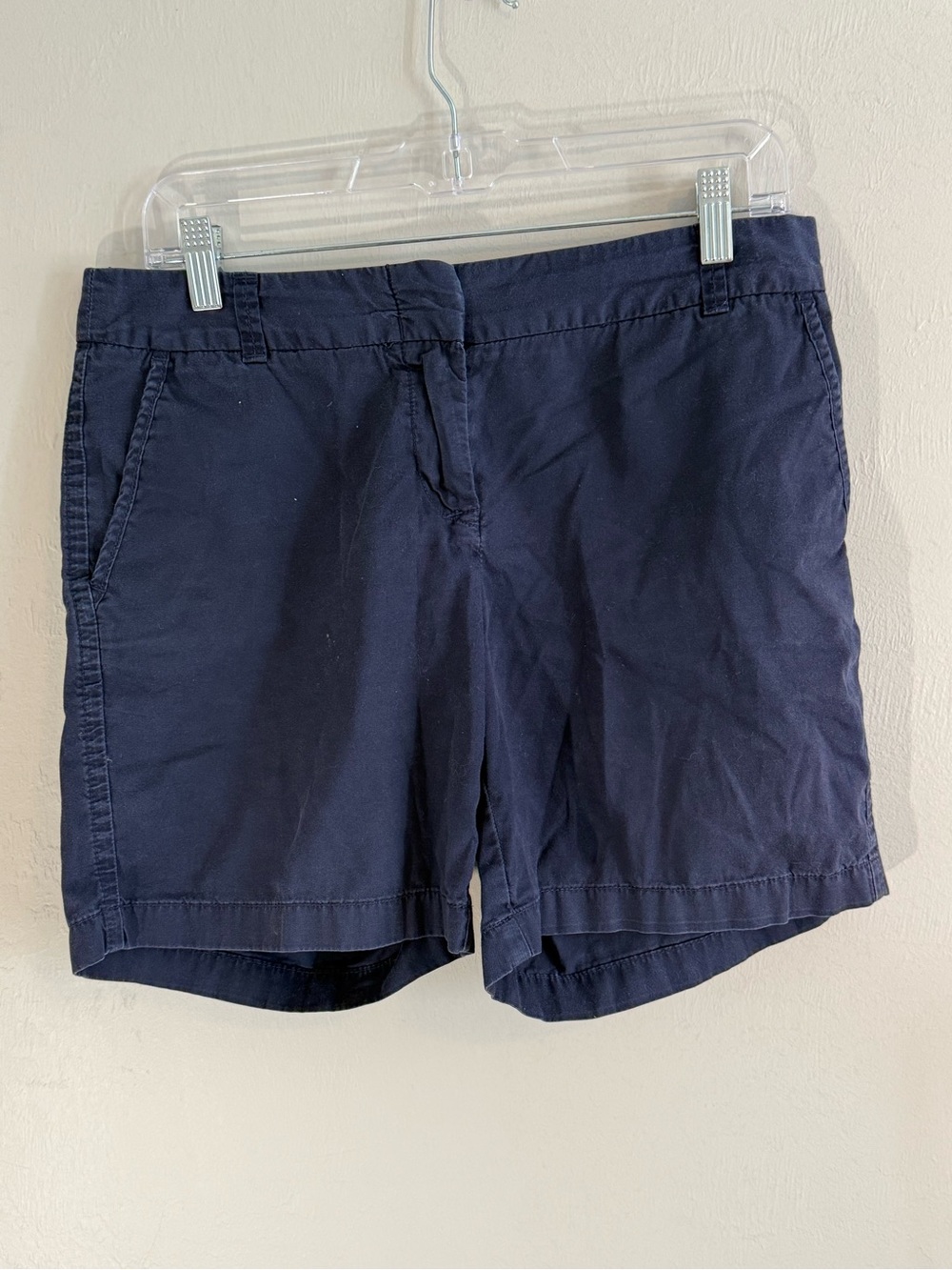 J CREW Women’s Navy Blue 6” Broken In Chino Shorts Preppy Cotton Twill Size 6. G